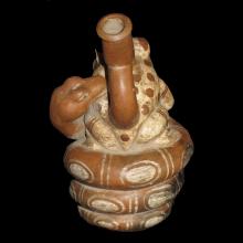 Vase-�trier en forme de grenouille